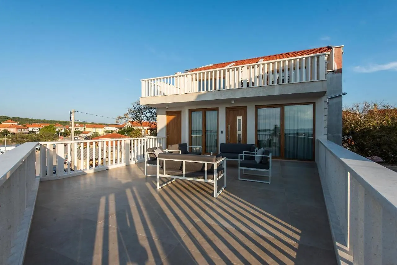 B&B Suites Kod Guste Sukošan