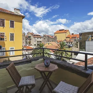 Bed & Atmosphere 4*, Split Croatia
