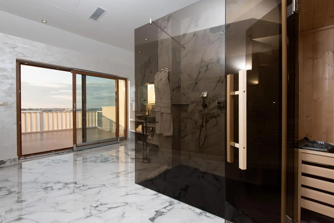 Suites Kod Guste Sukosan 0*,  Croatia